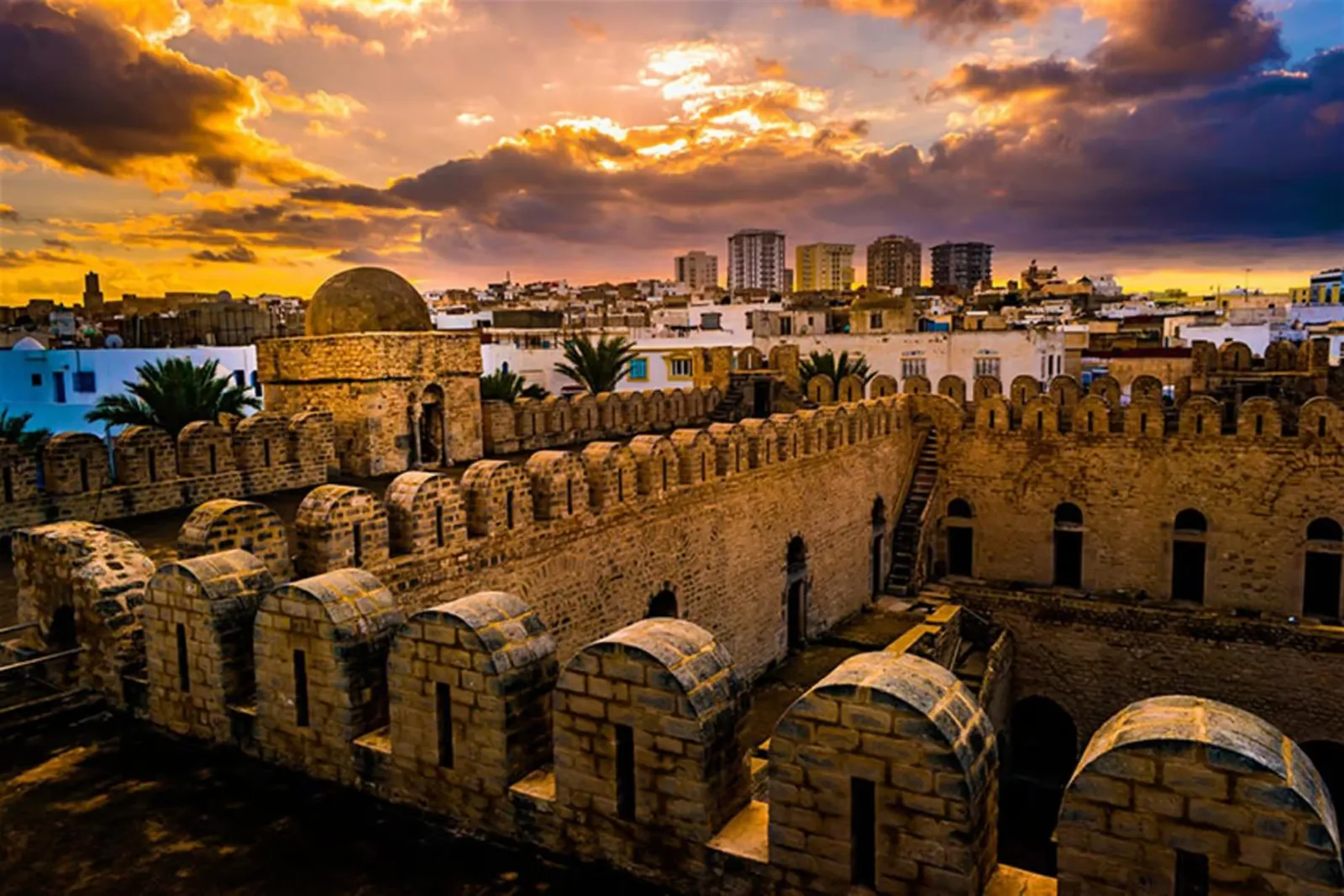 Sousse business district — JD Tech Rentals